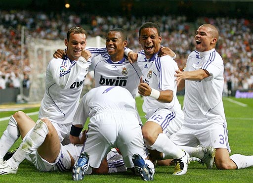 梅开二度助国米终结连败，劳塔罗当选与比萨一役全场最佳