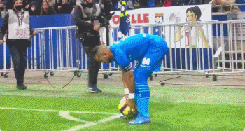 马特乌斯：阿隆索适合皇马，他比安切洛蒂更强调整体而非个人（马特乌斯：阿隆索更契合皇马，相比安切洛蒂更看重整体而非个人）