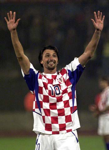 意甲第13轮纪律报告：阿莱格里对裁判出言不逊染红被停赛一场（意甲第13轮纪律通报：阿莱格里因对裁判不当言论被红牌罚下，停赛一场）