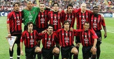 英超焦点战：利物浦主场迎战热刺,（英超重磅对决：利物浦坐镇主场迎战热刺）