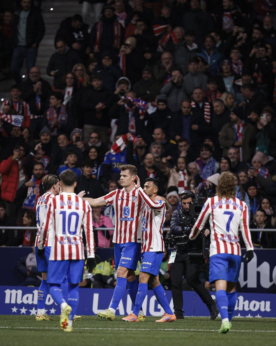 前利物浦后卫马蒂普退役后首亮相，现身沙尔克04广告（马蒂普退役后首露面，出演沙尔克04广告）