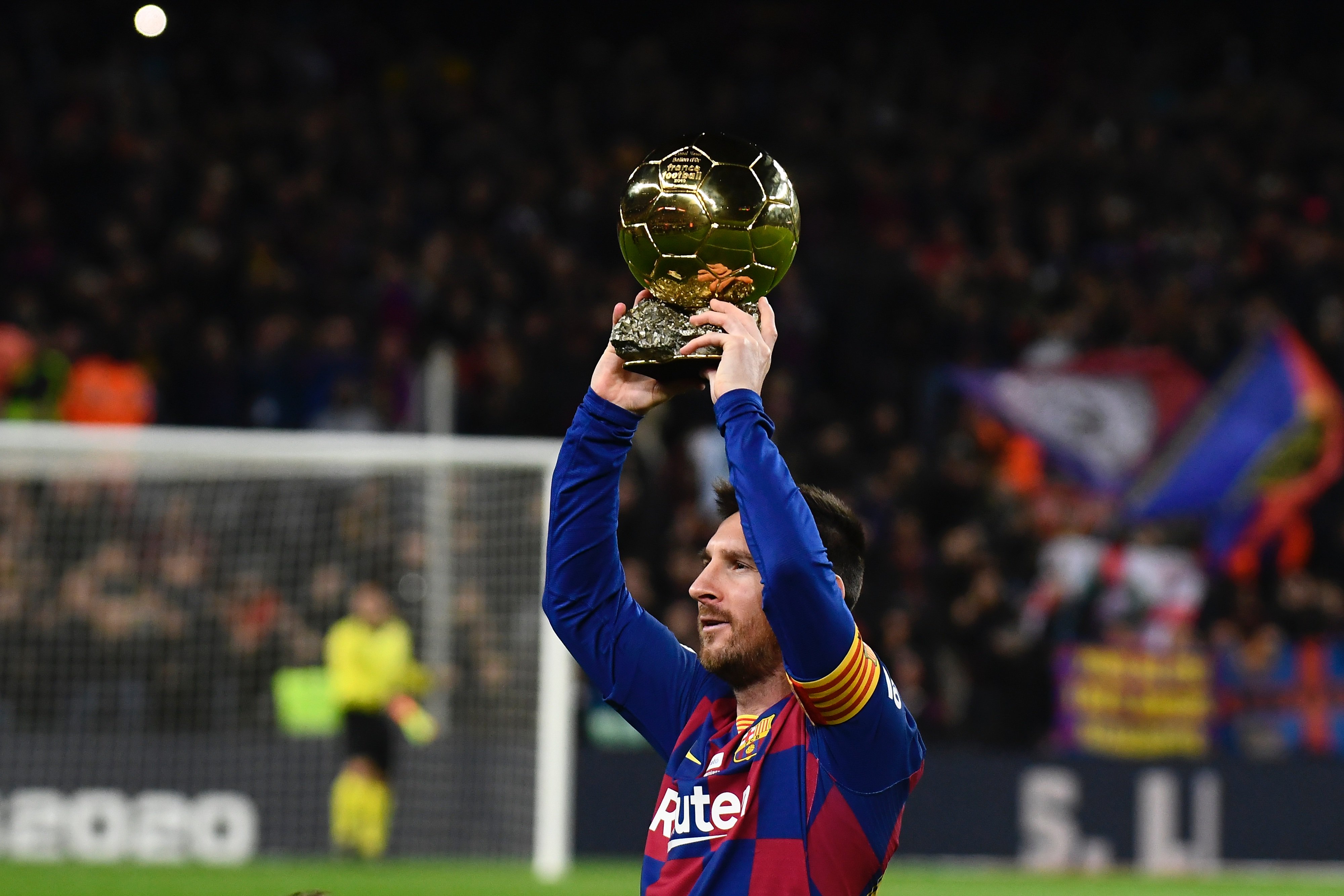 3平1负，尤文在欧冠改制以来第三次赛季开局4场不胜（尤文本季前四轮3平1负，欧冠改制后第三次遭遇开局四战不胜）