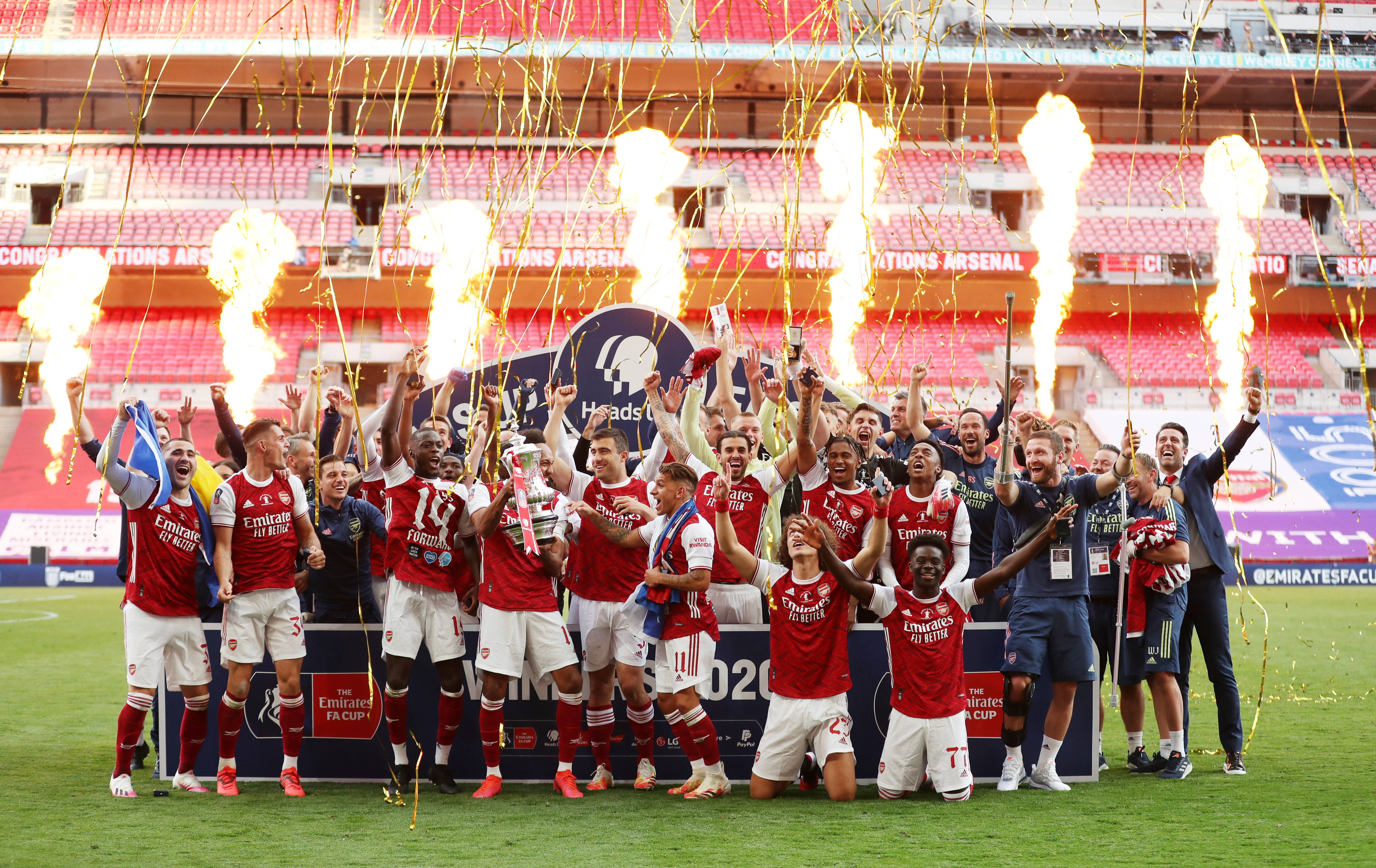 米体：锋线成米兰冬窗补强首选，齐尔克泽伊卡尔迪在列（米兰体育报：冬窗优先补强锋线，齐尔克泽与伊卡尔迪在列）