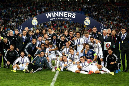 TA分析3-4-3阵型：从链式防守到战术万花筒，攻守易形的现代解法（TA深度解析3-4-3：从链式防守到战术万花筒，攻守随形的现代范式）