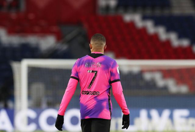 挪威双子星！哈兰德欧预赛进球最多，厄德高助攻最多（挪威双核闪耀：哈兰德欧预赛射手王，厄德高助攻王）