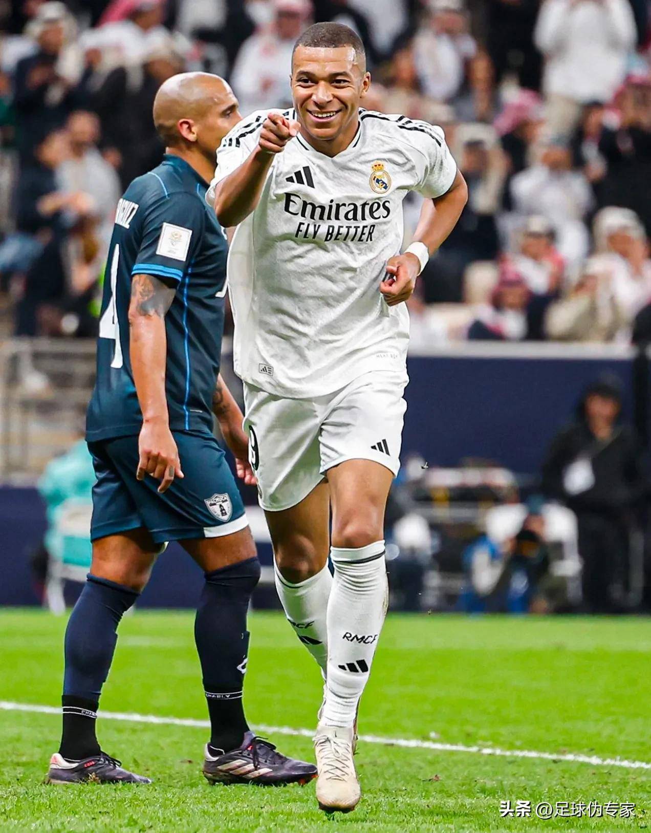 图片报：努贝尔能否留在斯图加特和他是否会大降薪有很大关系（图片报：努贝尔能否留在斯图加特取决于他是否愿意大幅降薪）