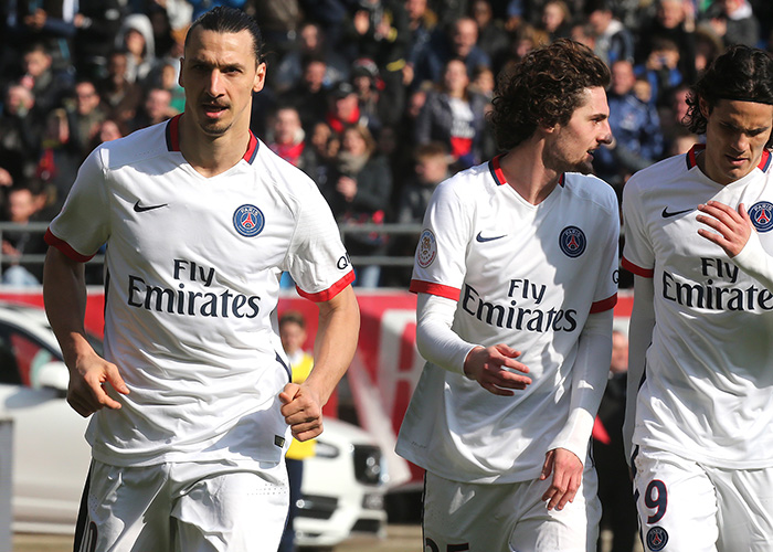 纳达尔：皇马的问题被媒体夸大了；齐达内颁给我首个法网冠军（纳达尔：皇马风波被媒体夸大；我的法网首冠由齐达内颁奖）