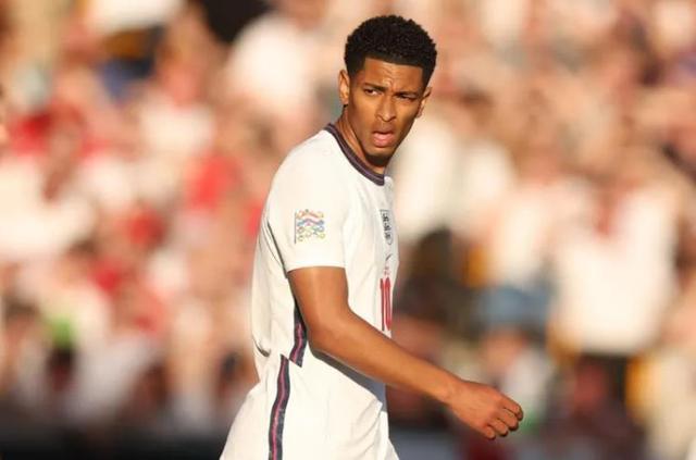 波神：替补出战非我所喜欢但可以理解，这次生病不是旧疾复发