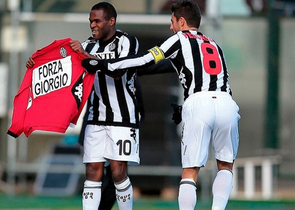 欧冠战报：奥赖利破门，哈兰德点射，曼城2-1逆转客胜皇马（欧冠焦点战：奥赖利先开纪录，哈兰德点球建功，曼城客场2-1逆转皇马）