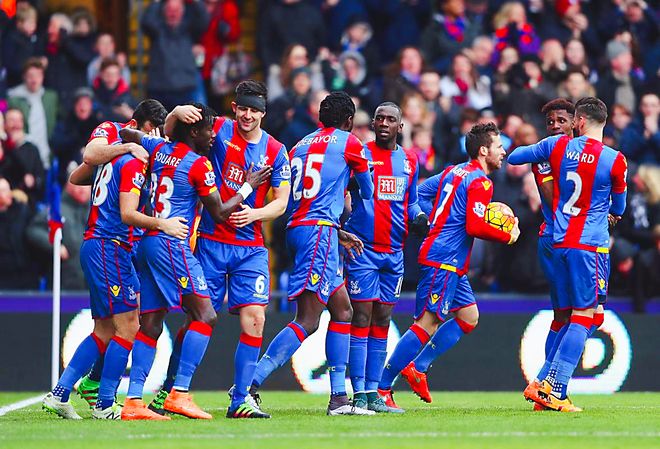 图片报：因两名前锋状态差，多特考虑冬窗签维罗纳前锋焦瓦内（图片报称多特因两锋低迷，计划冬窗追维罗纳前锋焦瓦内）