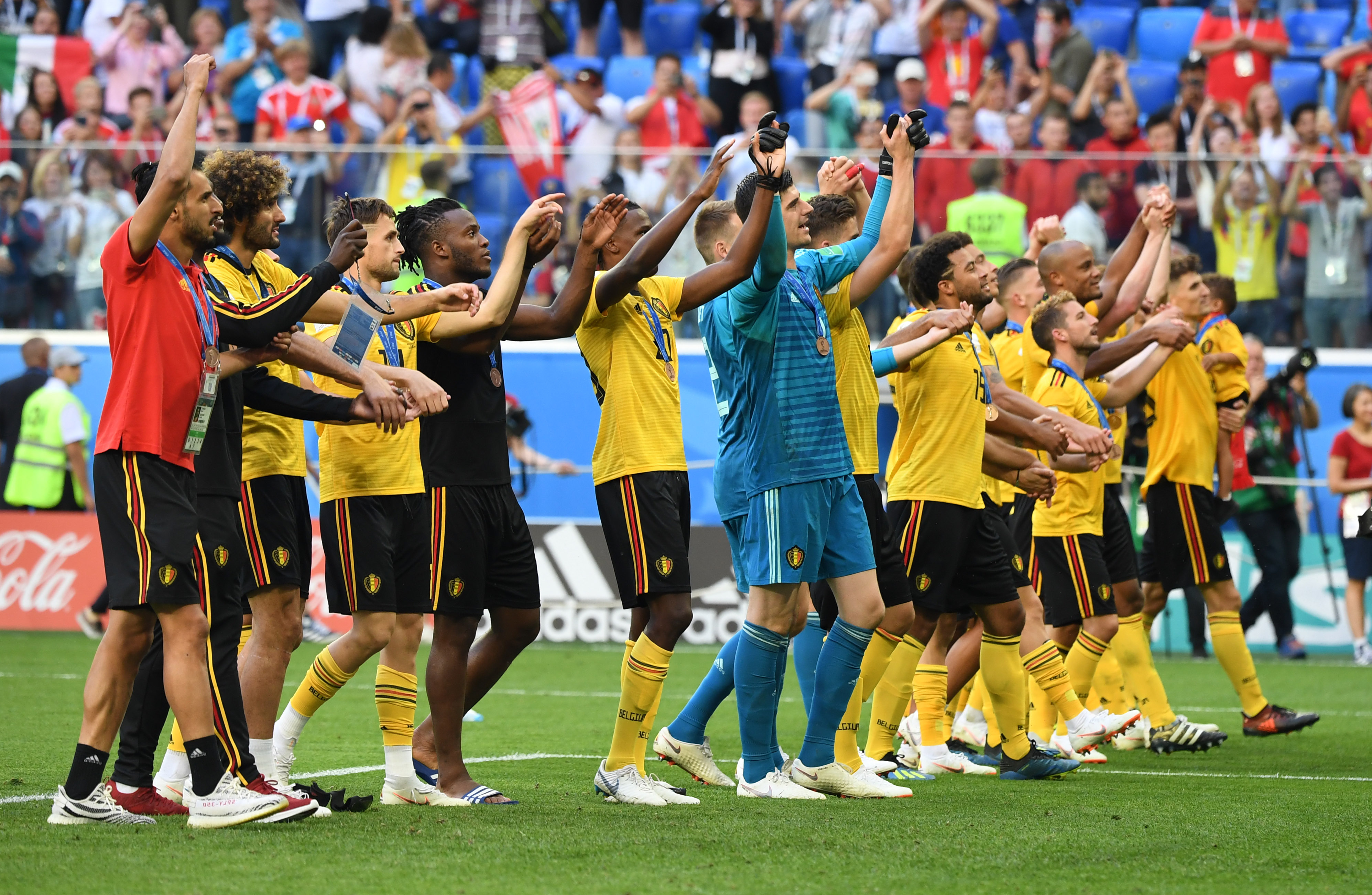 卡拉格：我认为萨拉赫的行为是耻辱，这是和经纪人精心安排的（卡拉格怒斥萨拉赫：其行为可耻，系与经纪人精心策划）