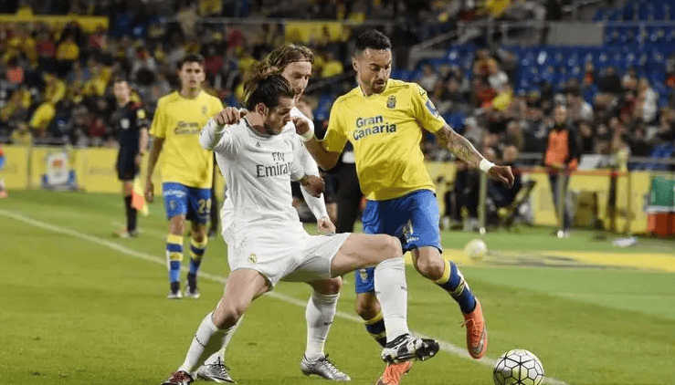 U16国少后卫李钧鹏：非常自豪能代表国家征战比赛（U16国少后卫李钧鹏：能为国出战倍感荣光）