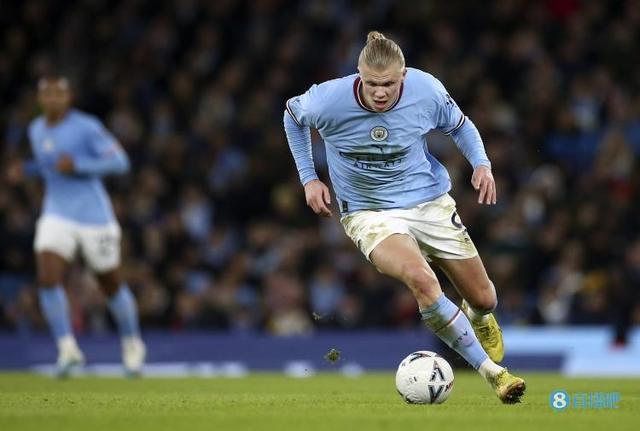 U15东亚锦战报：盛宸熙、柯博文建功，中国3-0中国香港（U15东亚锦赛：盛宸熙、柯博文破门，国少3-0击败中国香港）